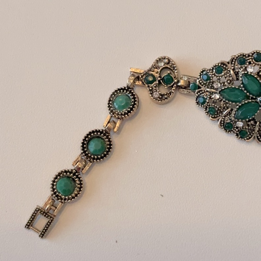 Betsey Johnson Gold Alloy Rhinestone Geometric Bracelet - Picture 3 of 4